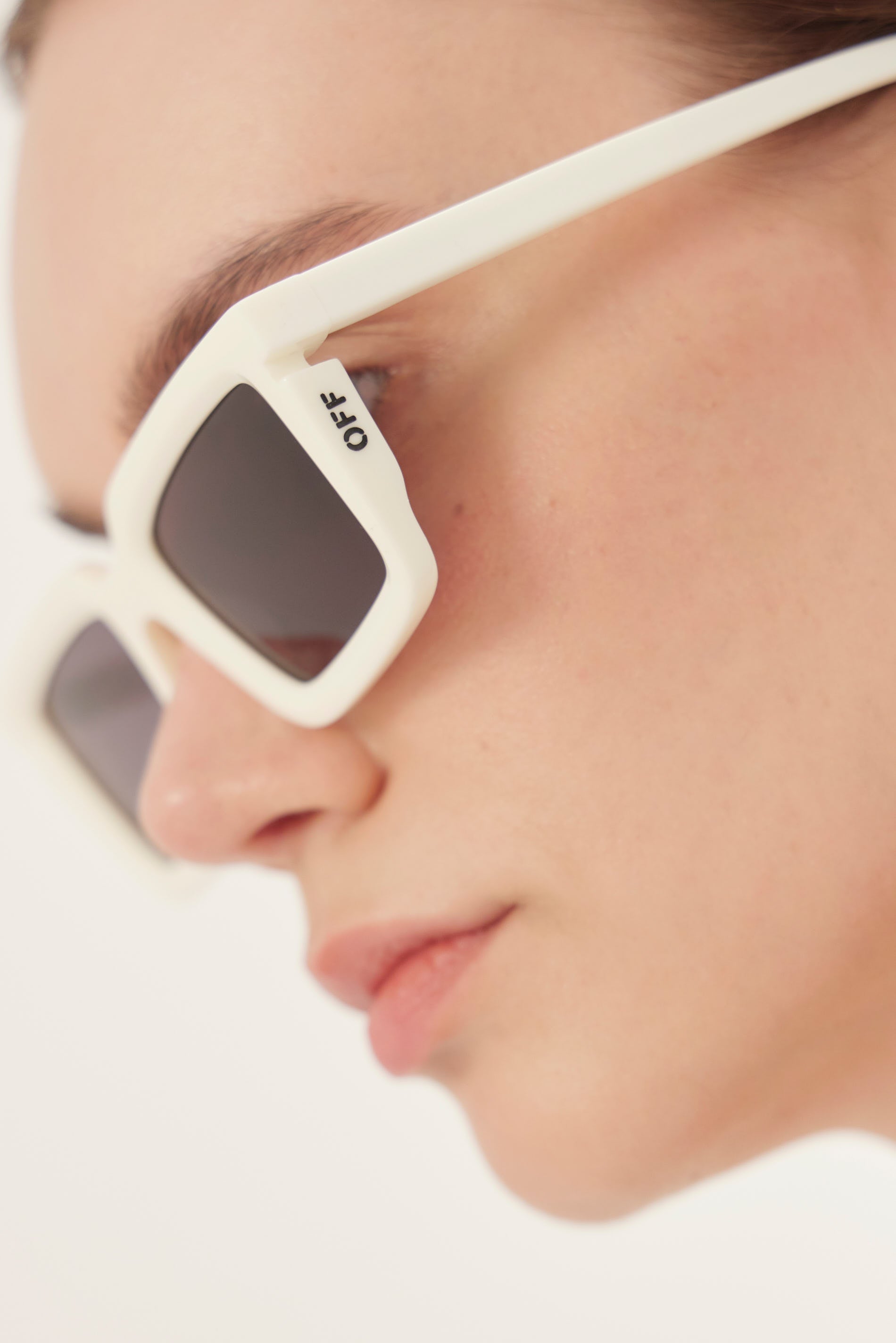 Occhiali da sole Off-White OERI113S 0107 52